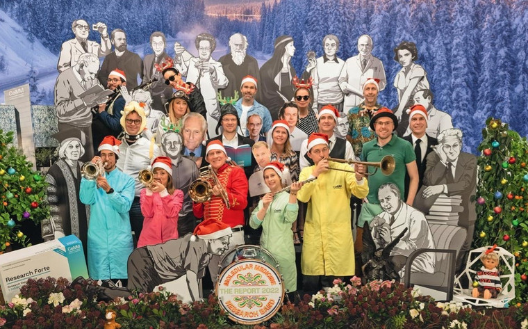 Our Christmas card is a follow-up on the Research Report 2022. Its cover is an homage to the 1967 Beatles album cover Sgt. Pepper’s Lonely Hearts Club Band, and in the report, we honor great scientists who made seminal contributions to science: (standing) on the shoulders of giants (to quote Isaac Newton). 